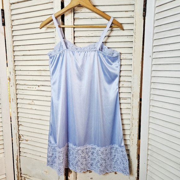 Vintage 80s Baby Blue Shortie Slip With Lace Trim Samll/Medium - Picture 8 of 10